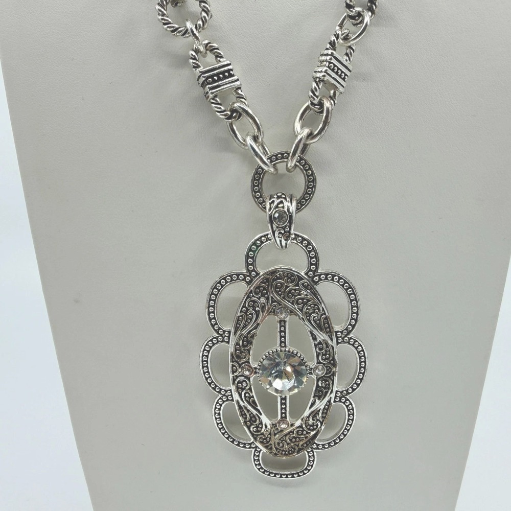 VTG Silver Tone Filigree Pendant Necklace with Rhinestones & Textured Chain